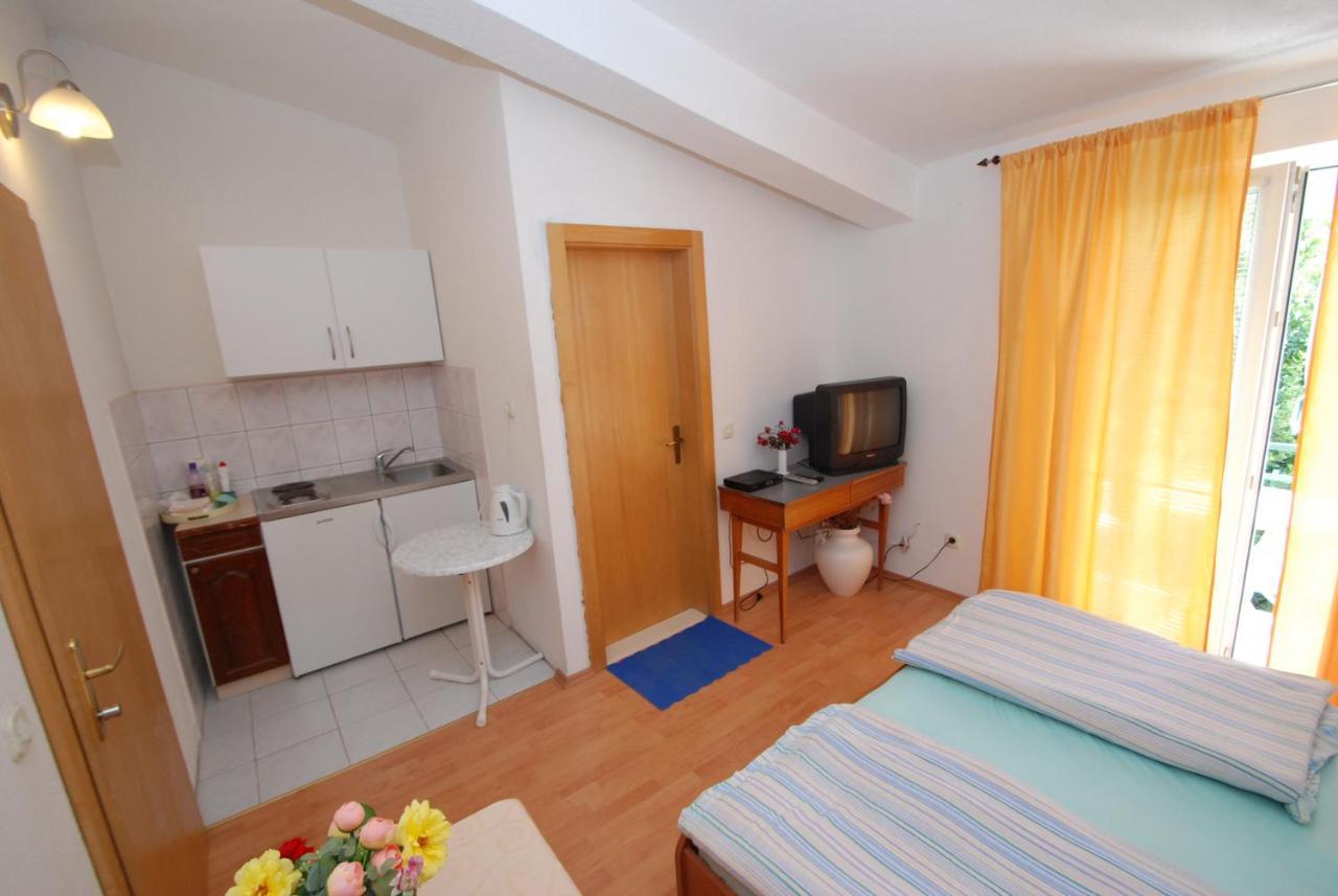 Apartmani Danica กราดัซ ภายนอก รูปภาพ