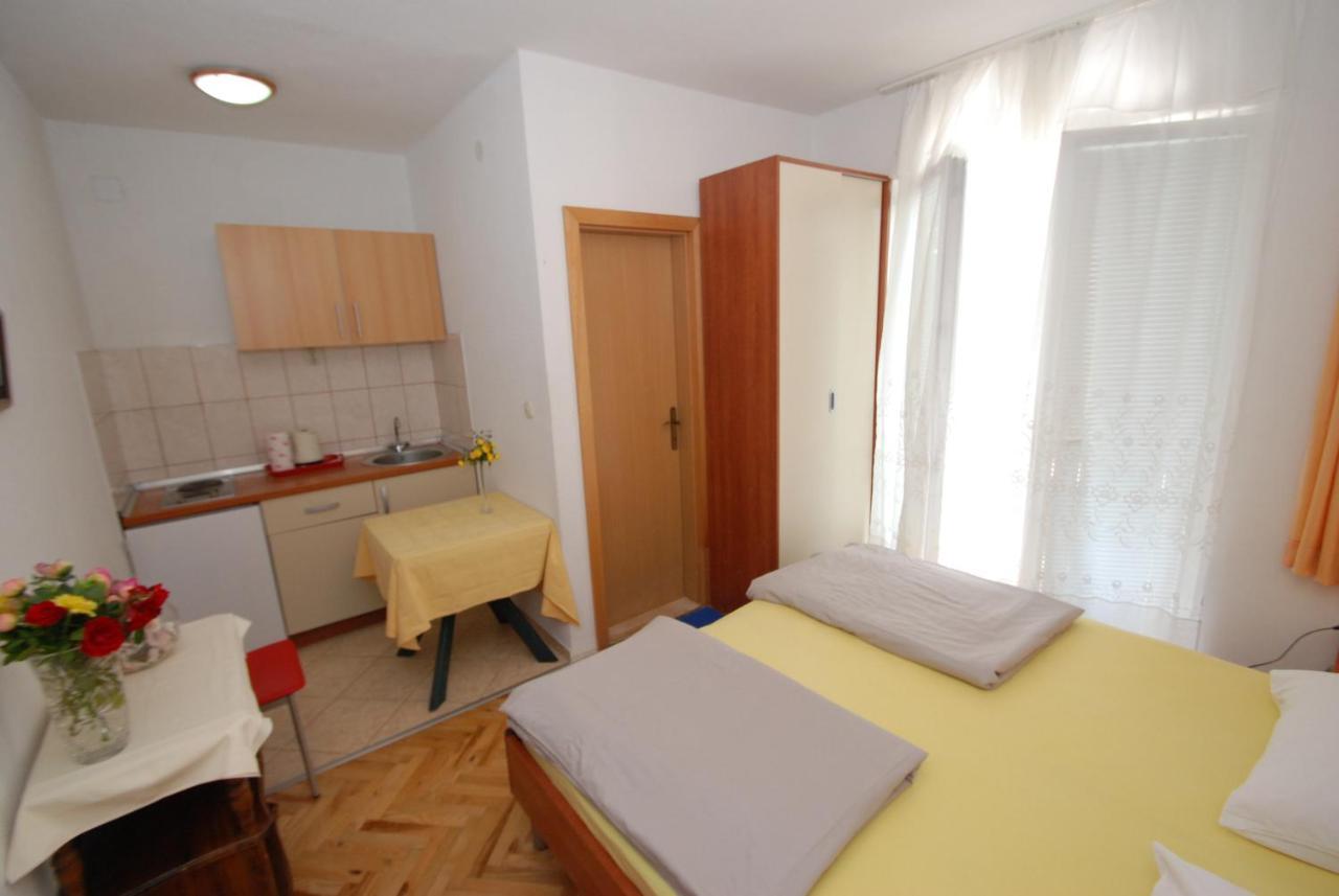 Apartmani Danica กราดัซ ภายนอก รูปภาพ